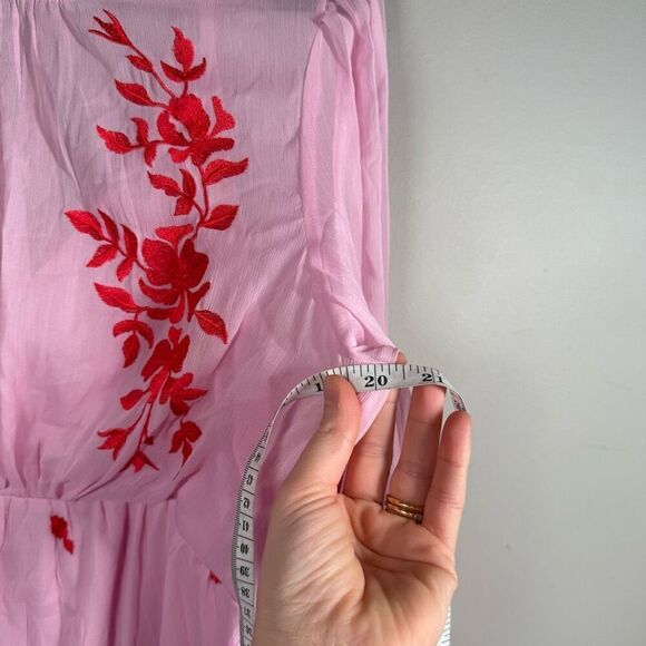 ASOS DESIGN tie back pleated sleeve midi dress in pink with red embroidery - Picture 10 of 15